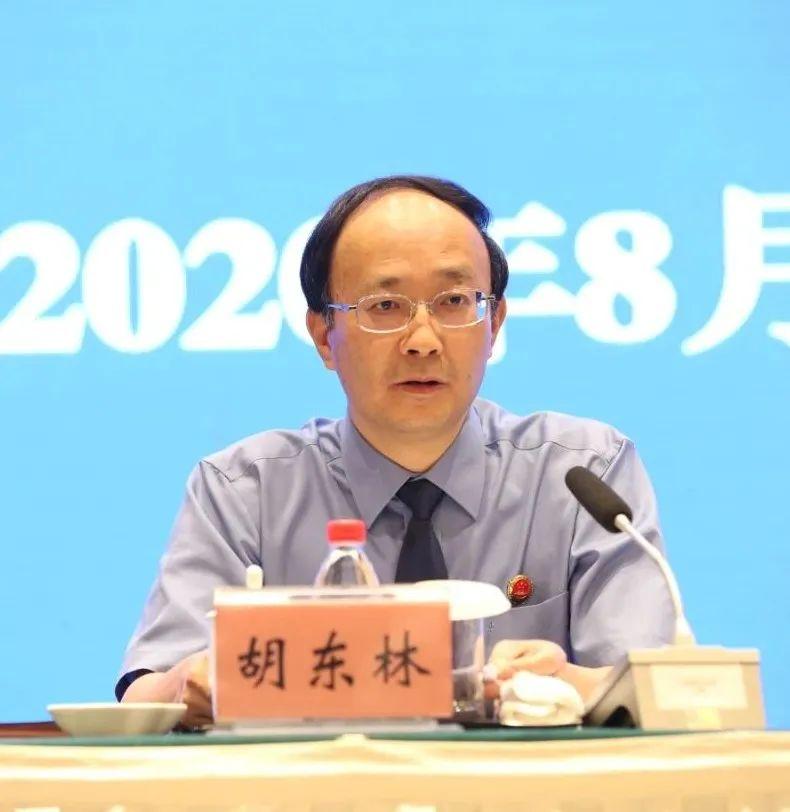 坚持市场化、法治化、国际化路径，推动金融高水平对外开放
